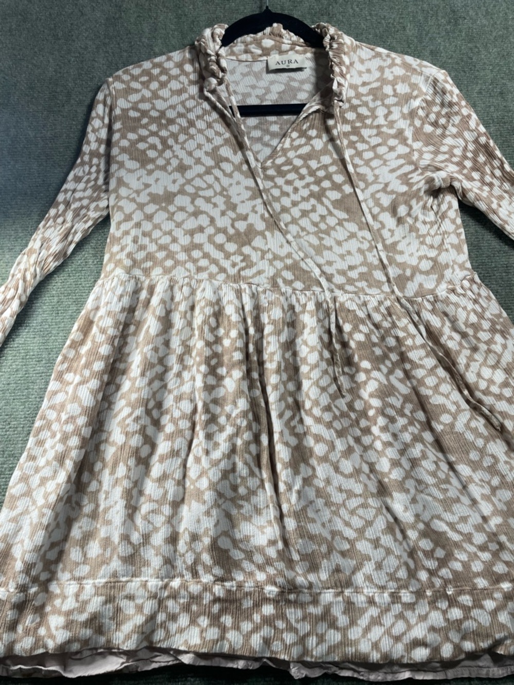 Aura Beige and‎ White Animal Print Top